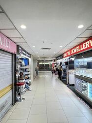 Lucky Plaza (D9), Shop House #585077651